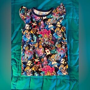 Millie Rose Alice In Wonderland Flutter Sleeve Tee 2T VGUC